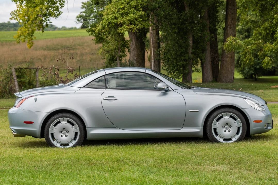 2004 Lexus SC430 - Image 12 of 31