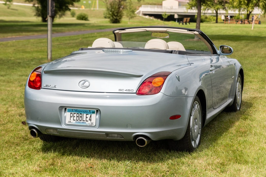 2004 Lexus SC430 - Image 5 of 31