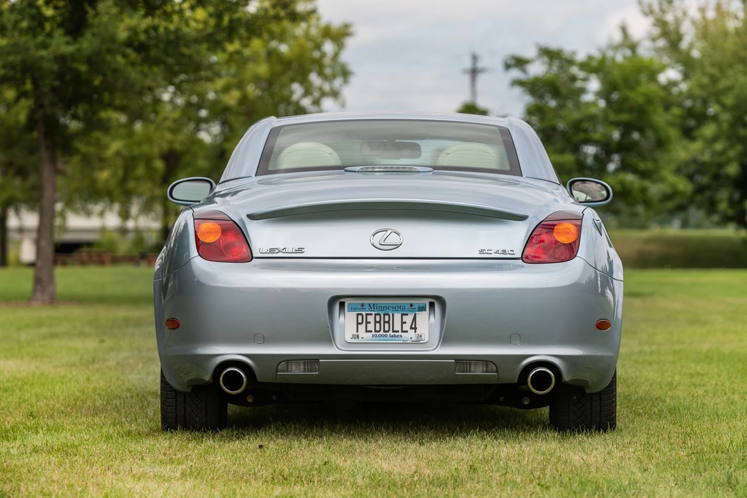 2004 Lexus SC430 - Image 14 of 31