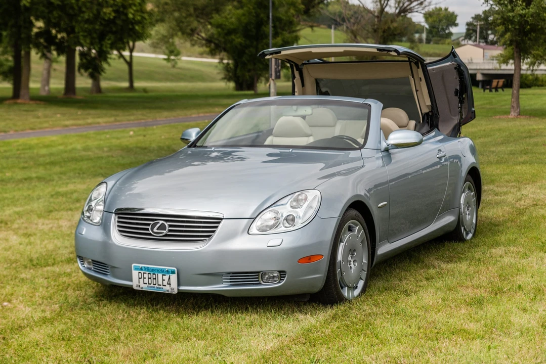 2004 Lexus SC430 - Image 17 of 31