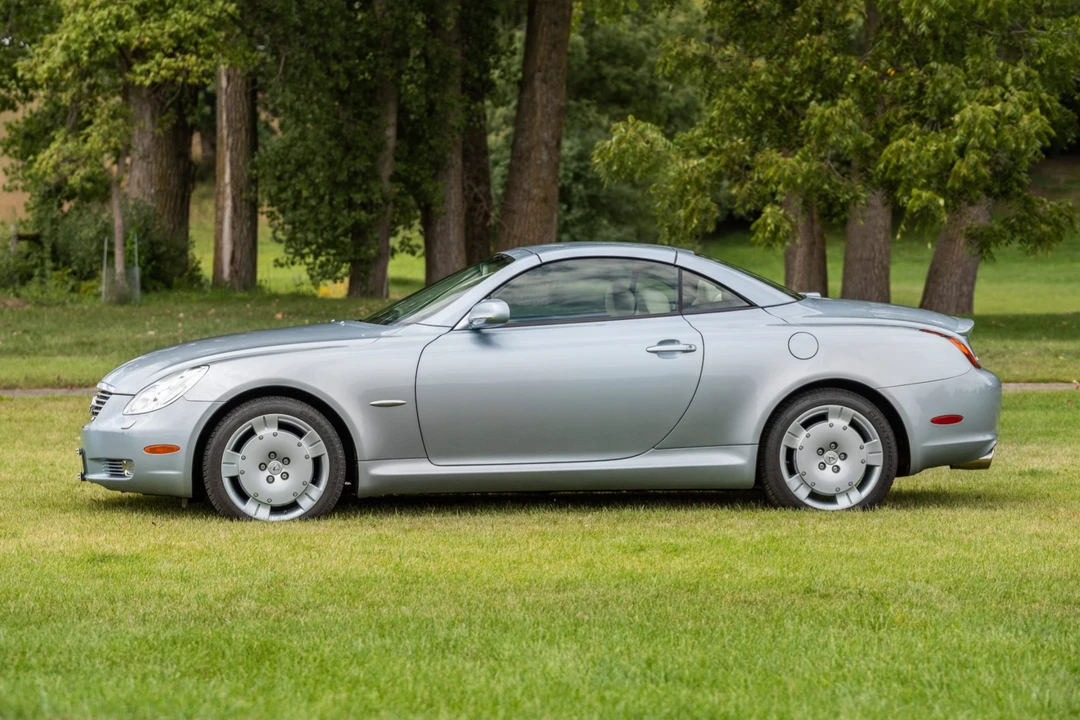 2004 Lexus SC430 - Image 16 of 31