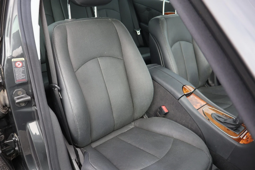 2004 Mercedes-Benz W211 E-Class - Image 4 of 8