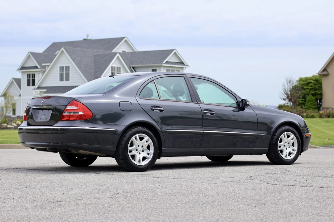 2004 Mercedes-Benz W211 E-Class - Image 12 of 31