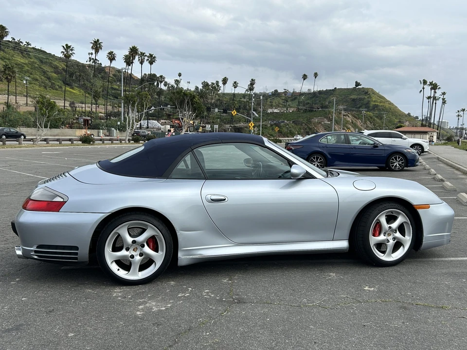 2004 Porsche 996 Carrera 4S - Image 16 of 31