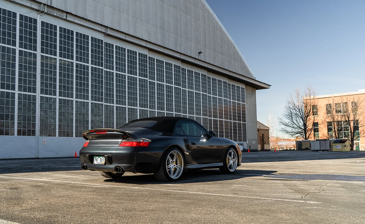 2004 Porsche 996 Turbo - Image 24 of 31
