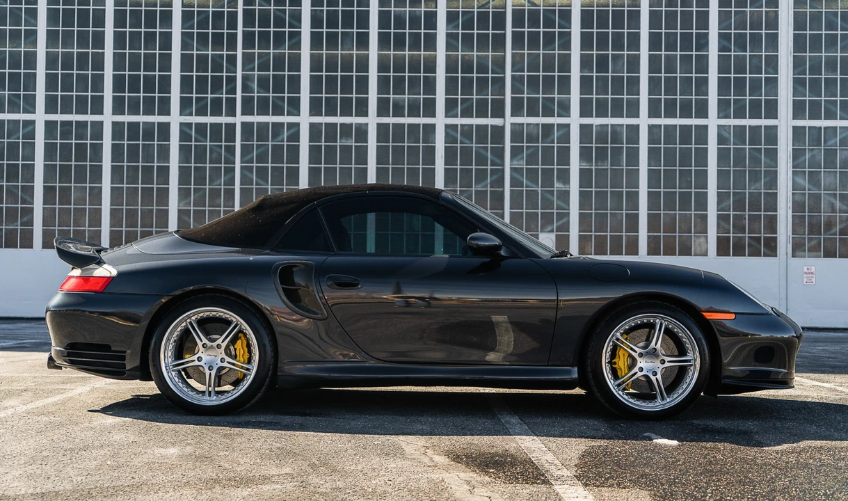 2004 Porsche 996 Turbo - Image 19 of 31