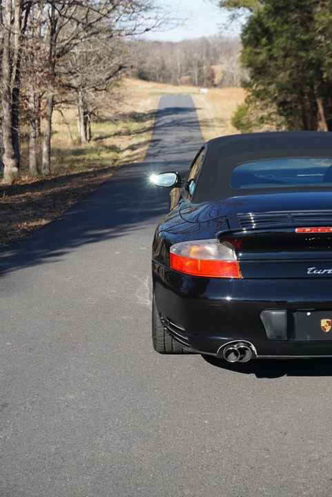 2004 Porsche 996 Turbo - Image 28 of 31