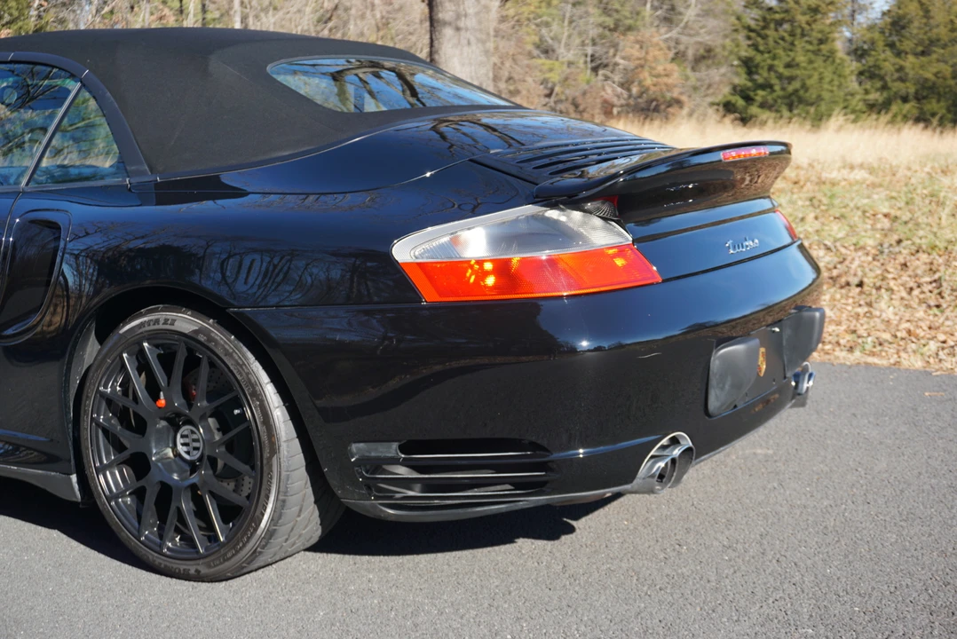 2004 Porsche 996 Turbo - Image 22 of 31