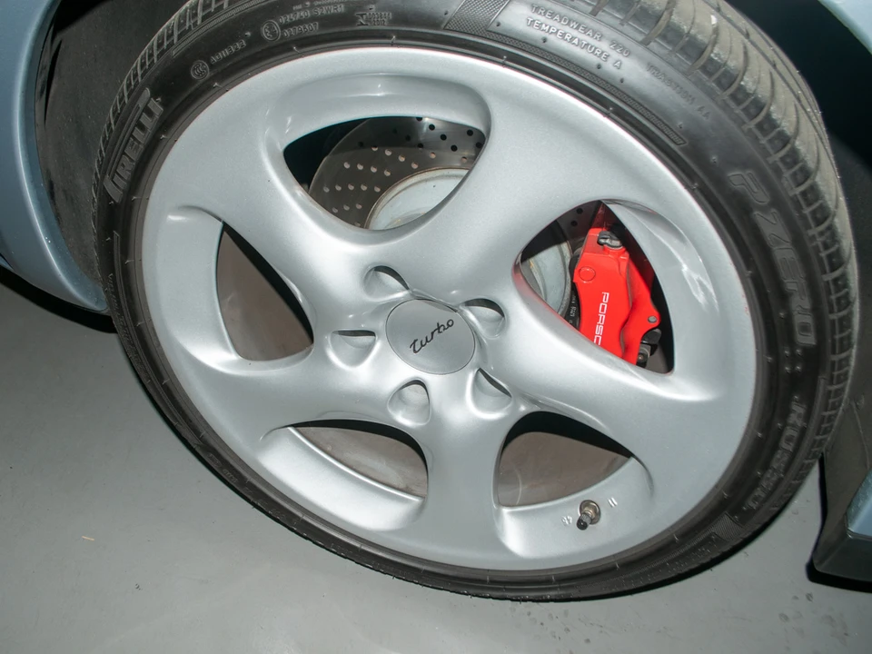 2004 Porsche 996 Turbo - Image 23 of 31