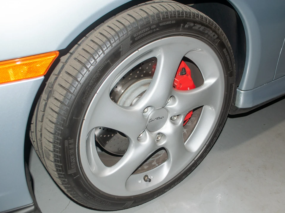 2004 Porsche 996 Turbo - Image 24 of 31