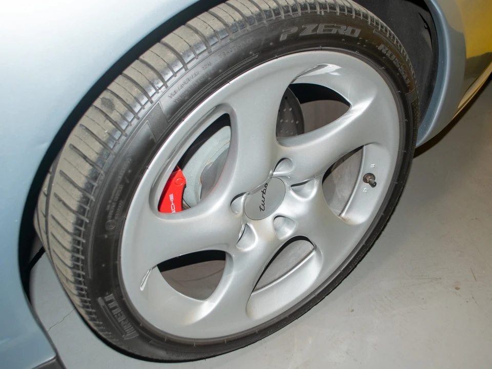 2004 Porsche 996 Turbo - Image 25 of 31