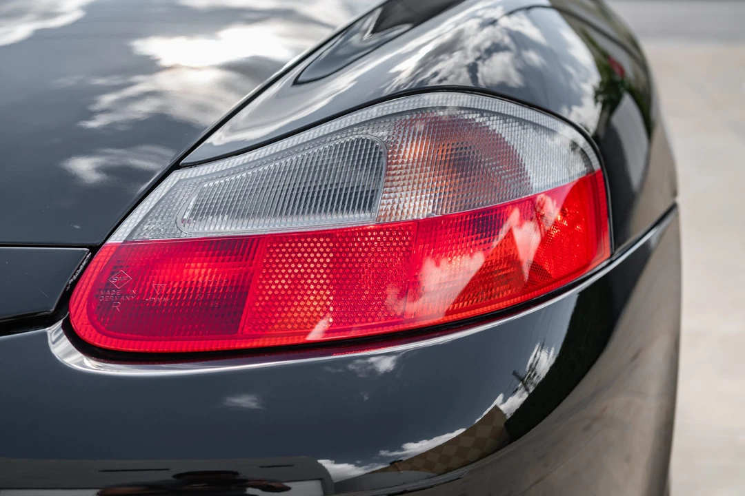 2004 Porsche 986 Boxster - Image 24 of 31