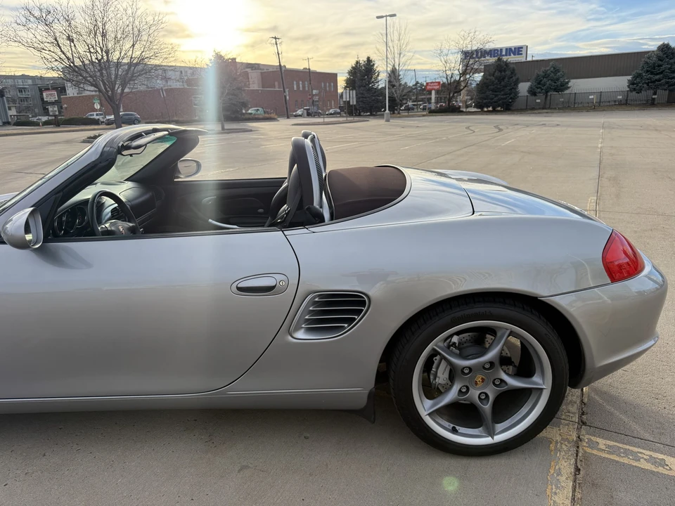2004 Porsche 986 Boxster S - Image 25 of 31