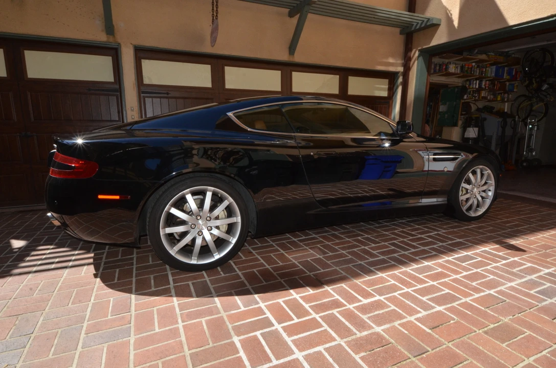 2005 Aston Martin DB9 - Image 9 of 31