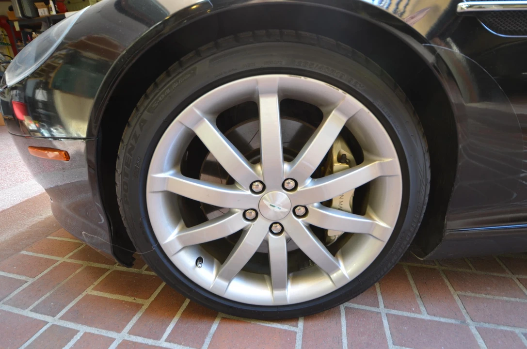 2005 Aston Martin DB9 - Image 20 of 31
