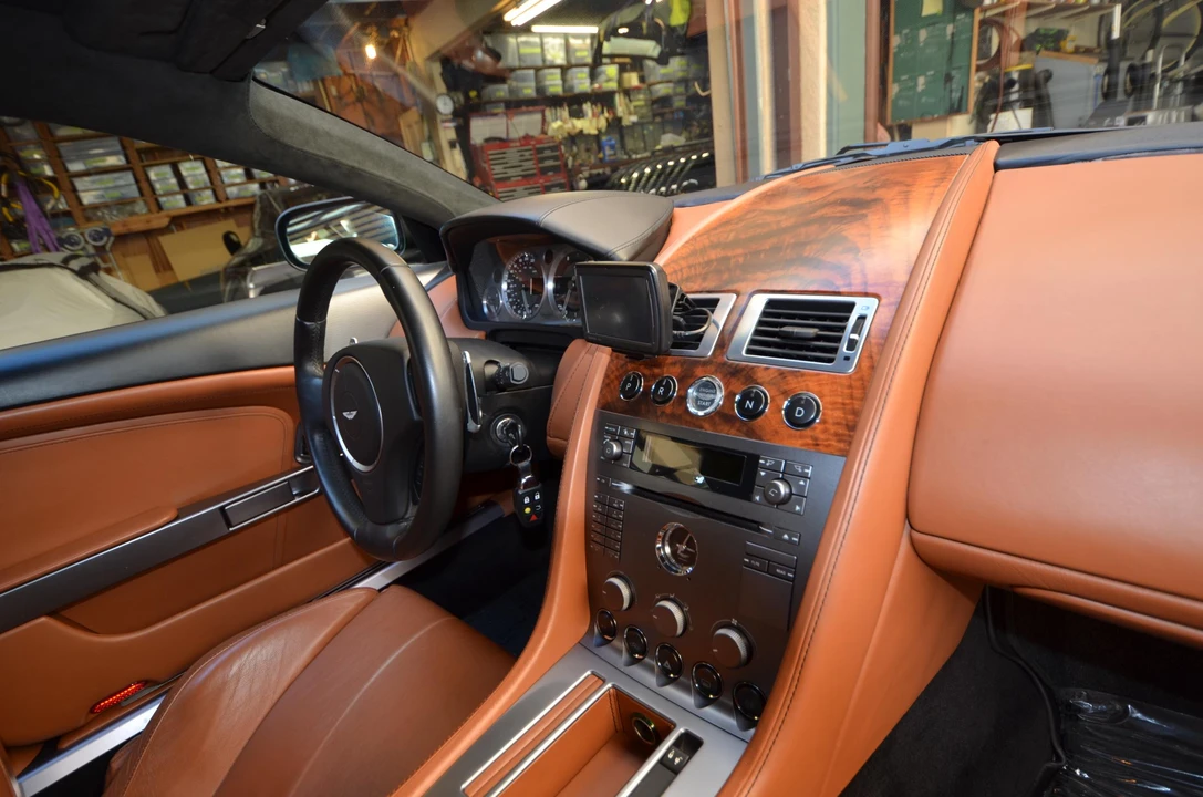 2005 Aston Martin DB9 - Image 31 of 31