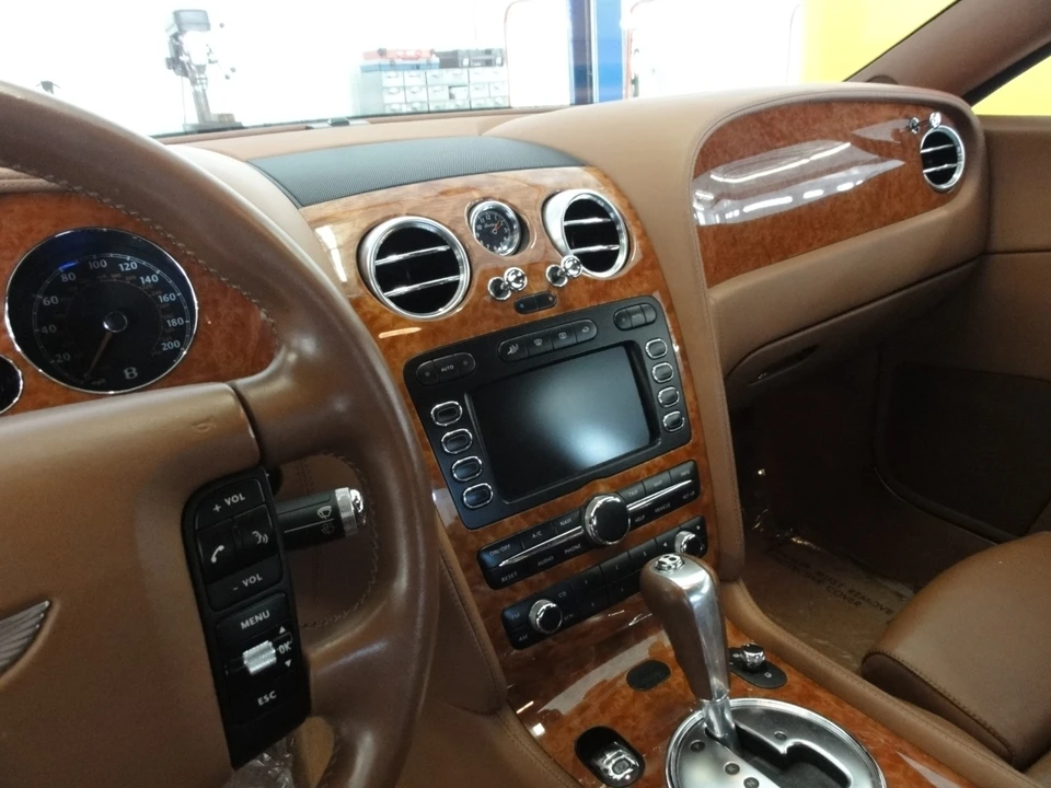 2005 Bentley Continental GT 1st Gen - Image 28 of 31