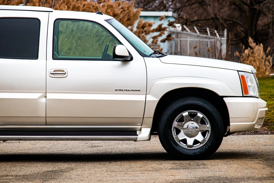 2005 Cadillac Escalade & EXT 2nd Gen - Image 26 of 31