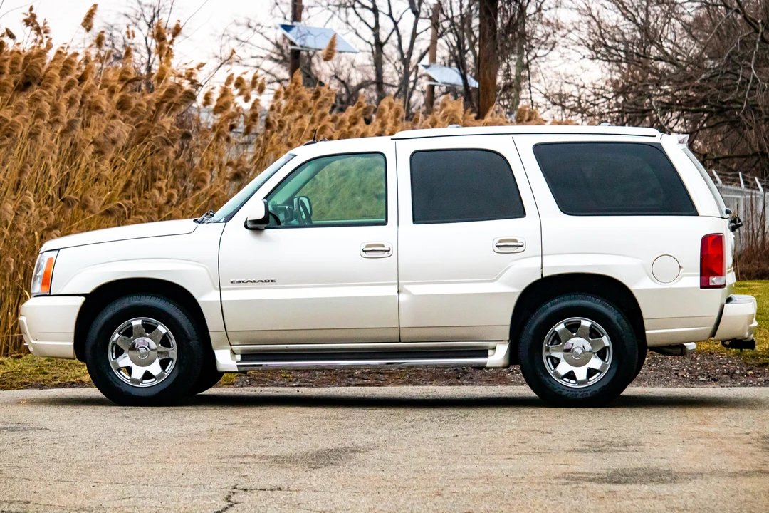 2005 Cadillac Escalade & EXT 2nd Gen - Image 21 of 31
