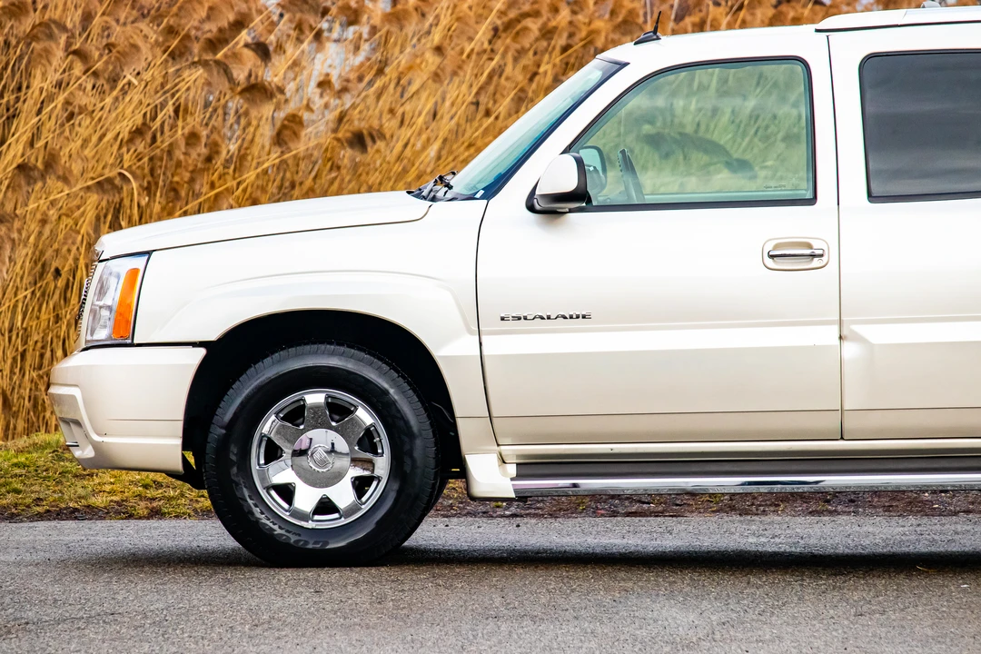 2005 Cadillac Escalade & EXT 2nd Gen - Image 27 of 31