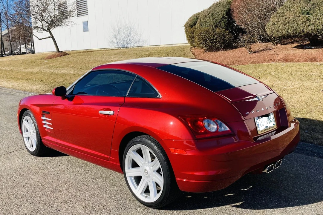 2005 Chrysler Crossfire - Image 8 of 31