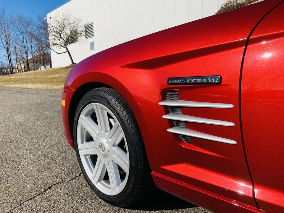 2005 Chrysler Crossfire - Image 21 of 31