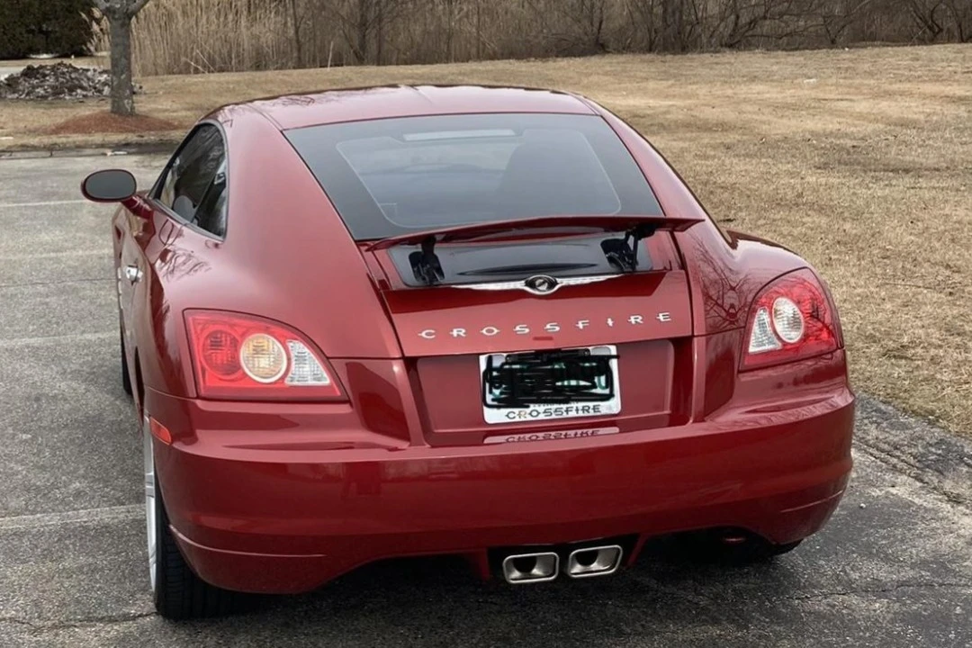 2005 Chrysler Crossfire - Image 7 of 31