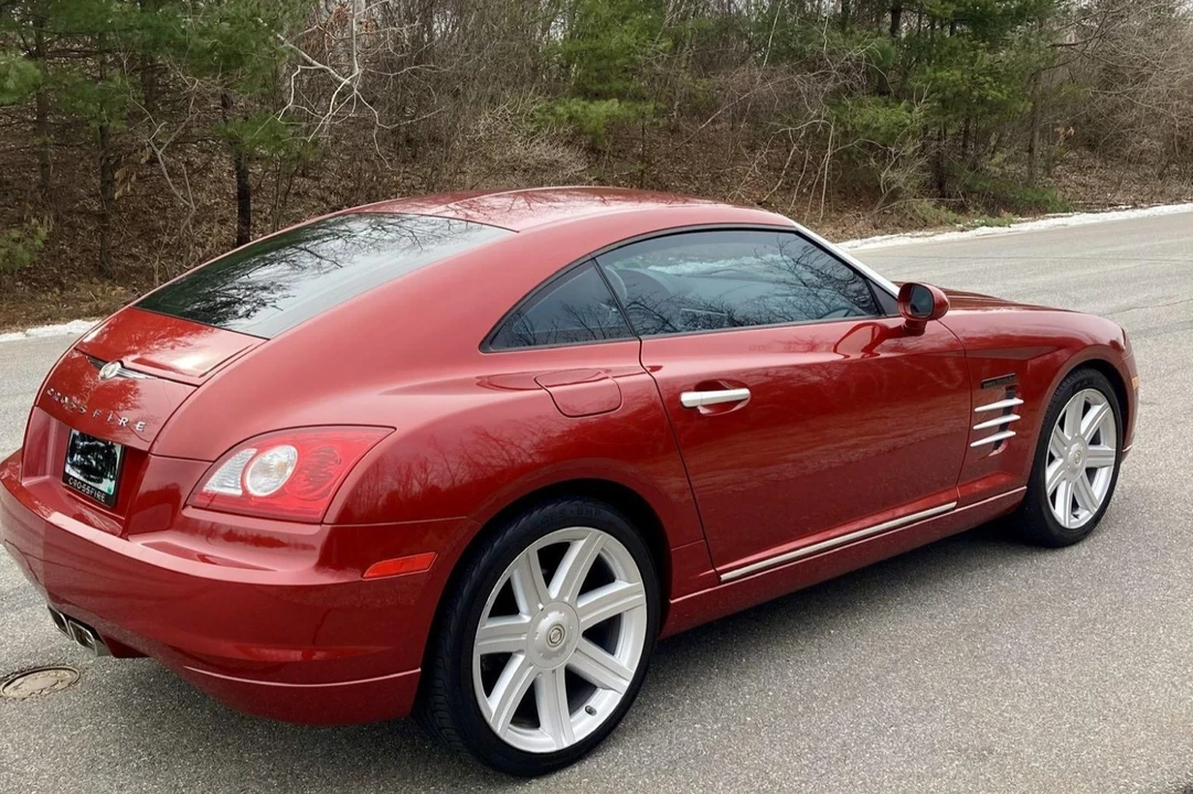 2005 Chrysler Crossfire - Image 5 of 31