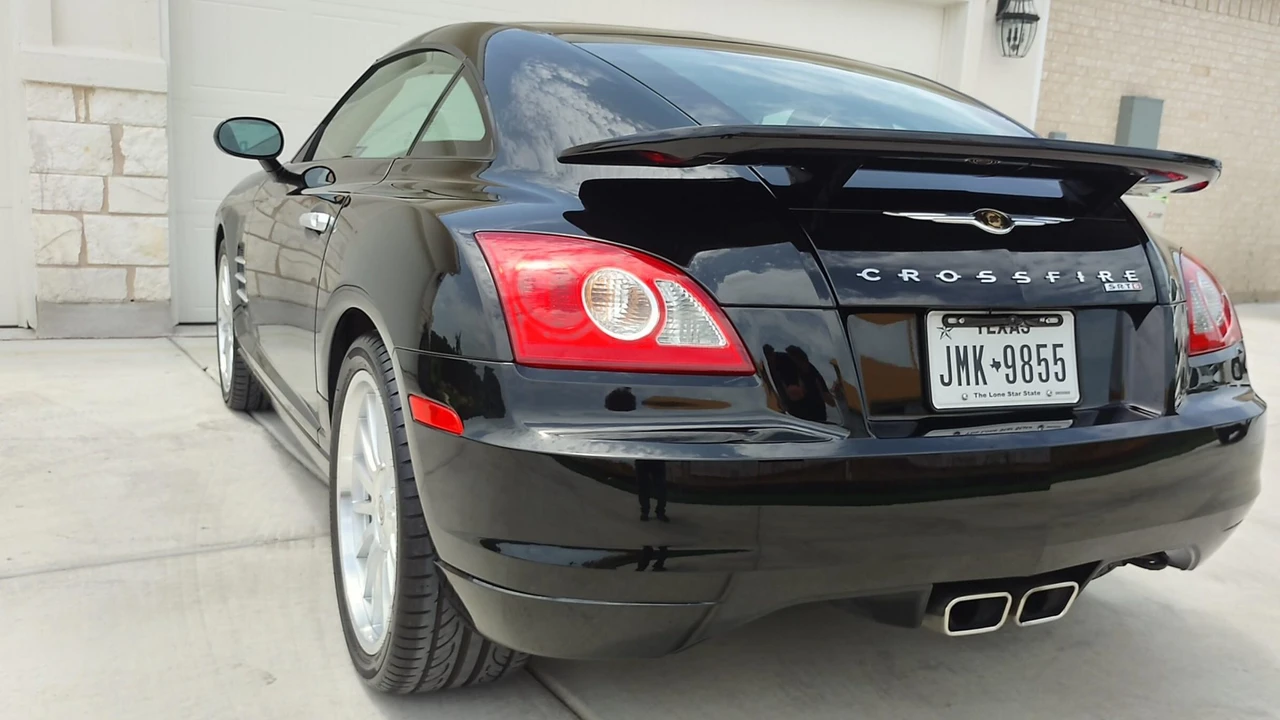 2005 Chrysler Crossfire - Image 12 of 31