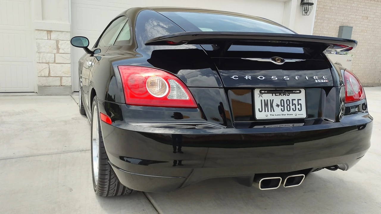 2005 Chrysler Crossfire - Image 16 of 31