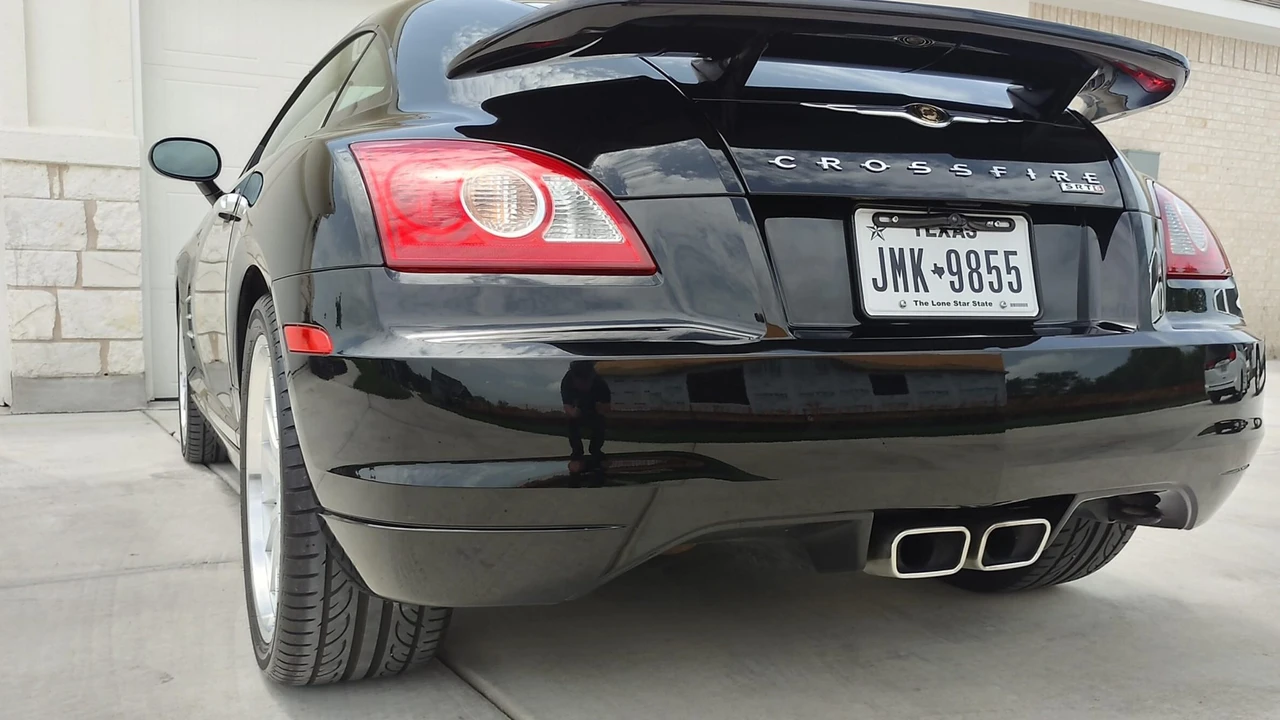2005 Chrysler Crossfire - Image 17 of 31