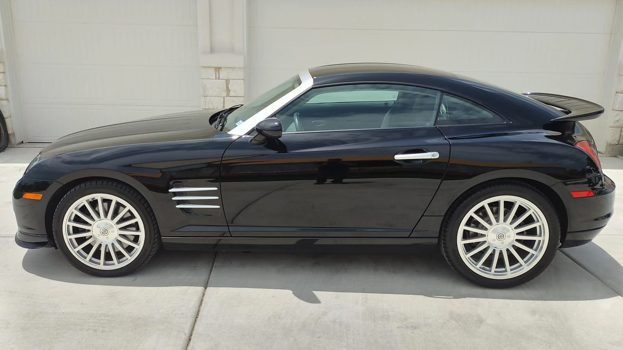 2005 Chrysler Crossfire - Image 18 of 31