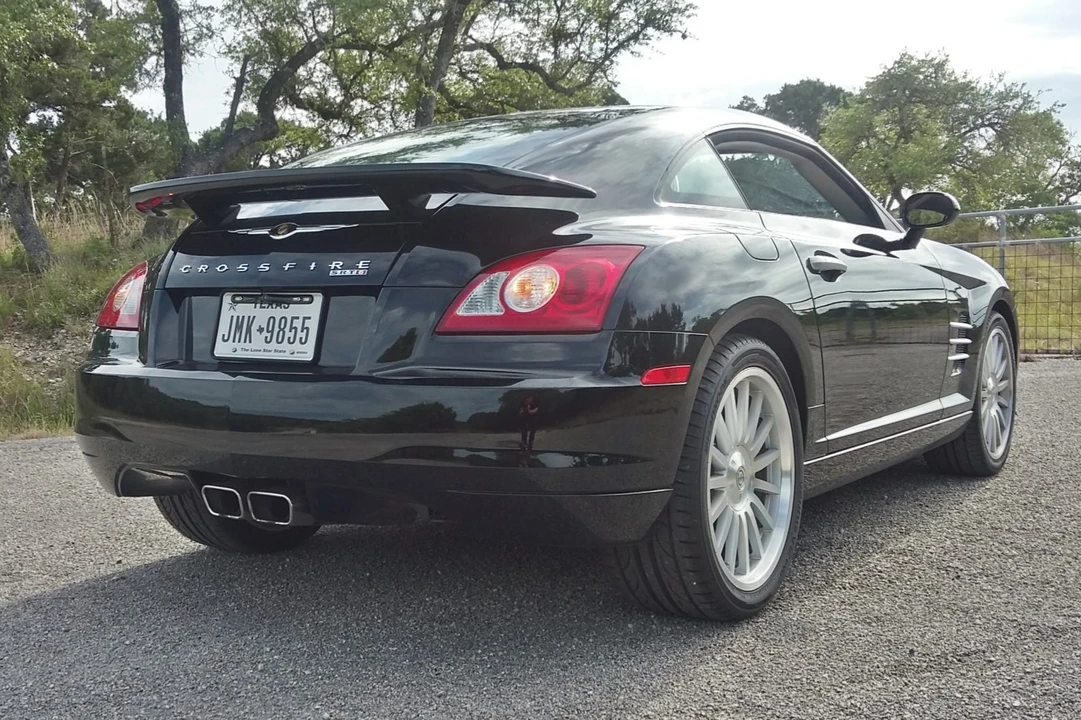 2005 Chrysler Crossfire - Image 7 of 31