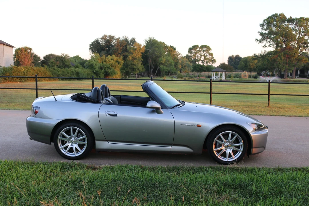 2005 Honda AP2 S2000 - Image 10 of 31