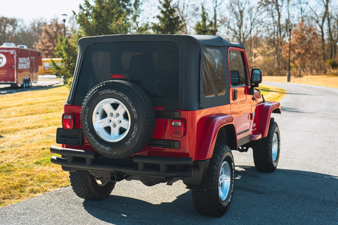 2005 Jeep TJ Wrangler - Image 30 of 31
