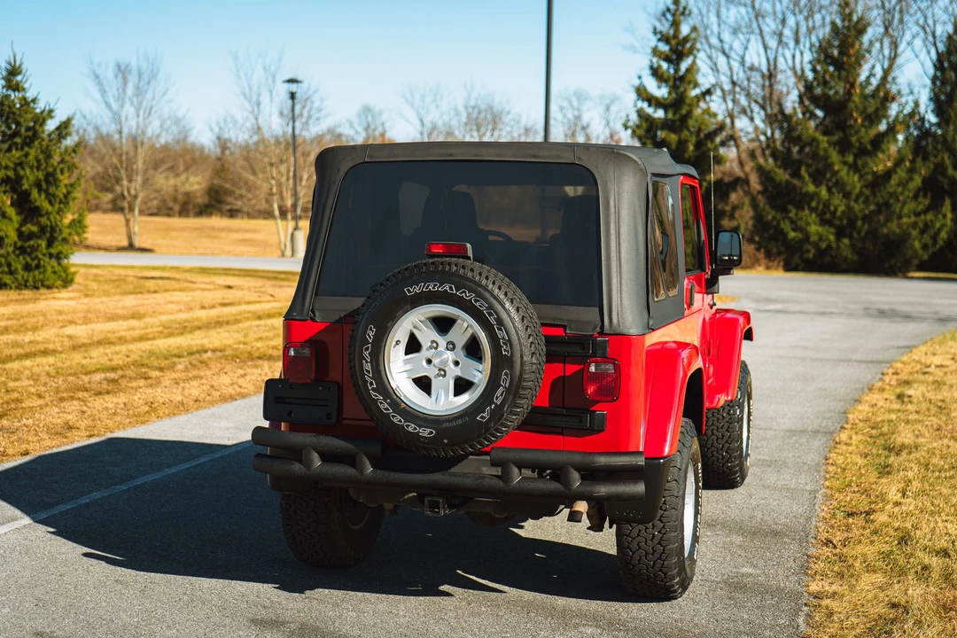 2005 Jeep TJ Wrangler - Image 28 of 31
