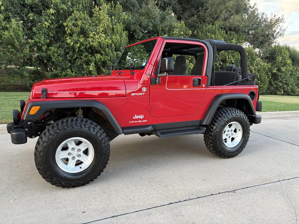 2005 Jeep TJ Wrangler - Image 2 of 31