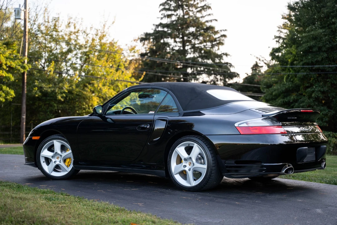 2005 Porsche 996 Turbo - Image 13 of 31