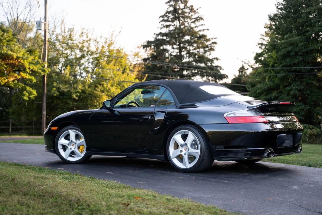 2005 Porsche 996 Turbo - Image 14 of 31