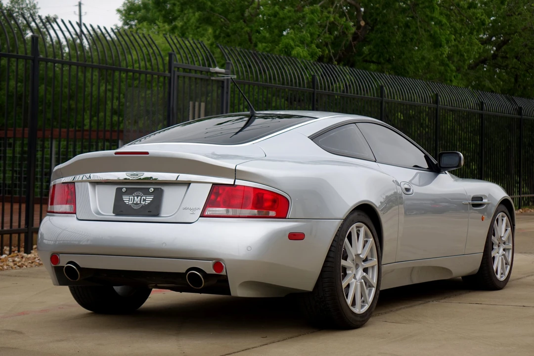 2006 Aston Martin Vanquish 1st Gen - Image 19 of 31
