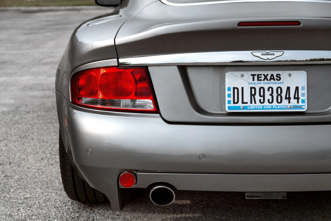 2006 Aston Martin Vanquish 1st Gen - Image 25 of 31