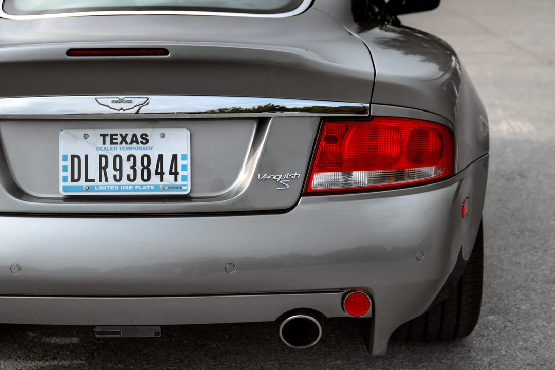 2006 Aston Martin Vanquish 1st Gen - Image 26 of 31