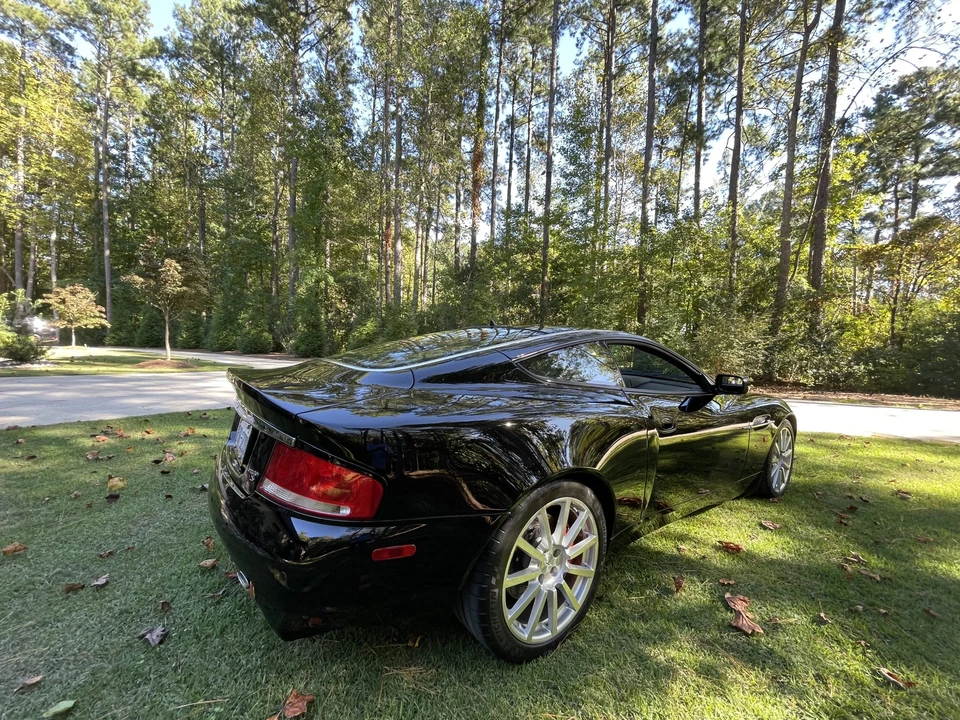2006 Aston Martin Vanquish 1st Gen - Image 19 of 31