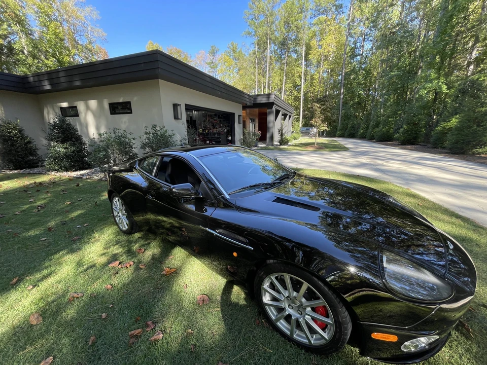 2006 Aston Martin Vanquish 1st Gen - Image 25 of 31