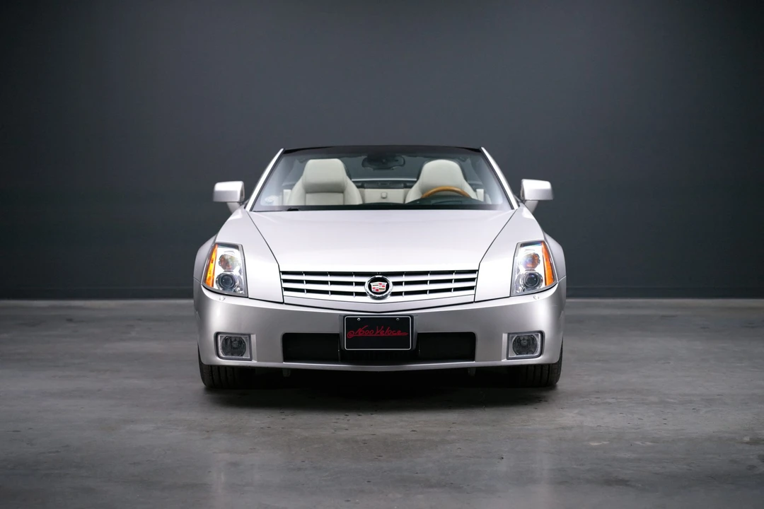 2006 Cadillac XLR - Image 29 of 31