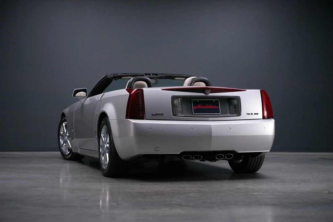 2006 Cadillac XLR - Image 19 of 31