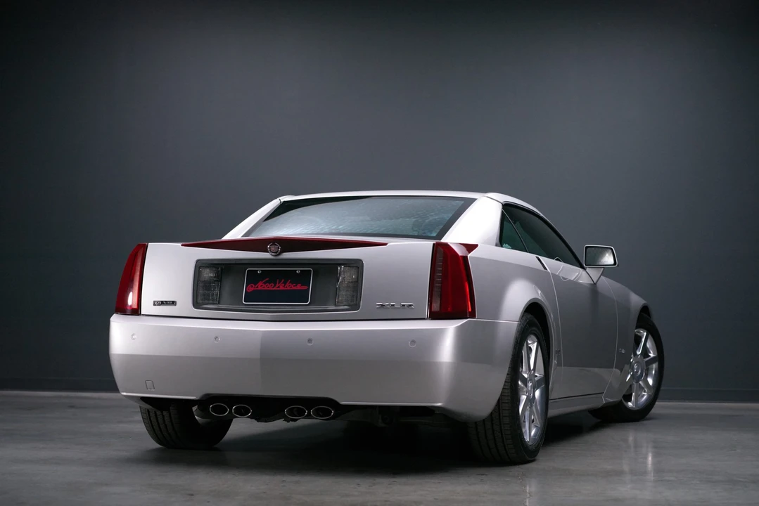 2006 Cadillac XLR - Image 9 of 31