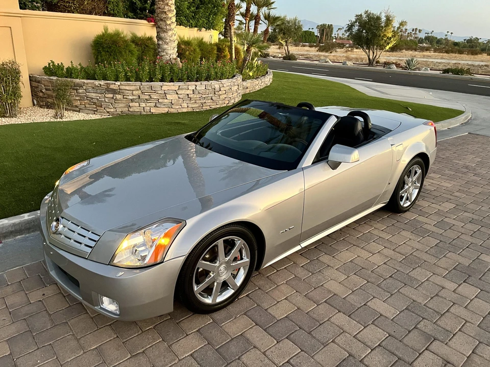 2006 Cadillac XLR - Image 20 of 31