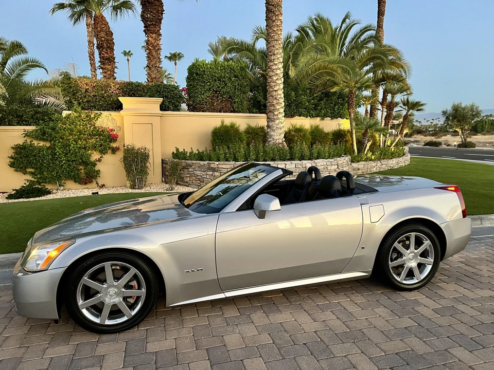 2006 Cadillac XLR - Image 22 of 31