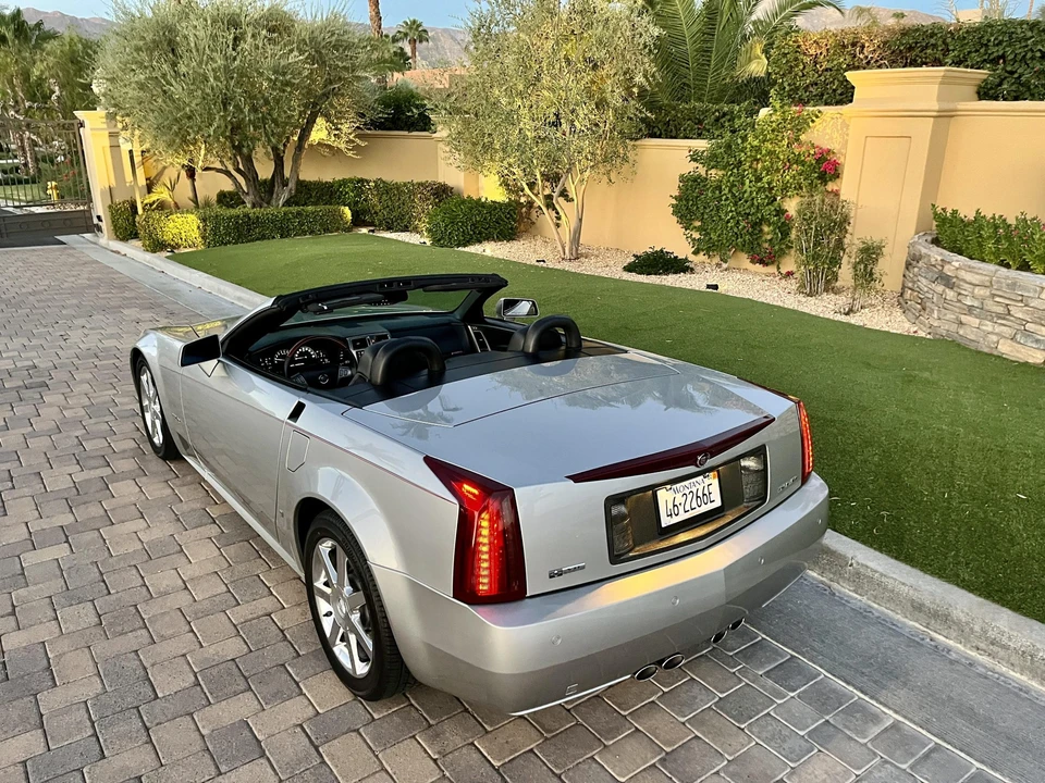 2006 Cadillac XLR - Image 26 of 31